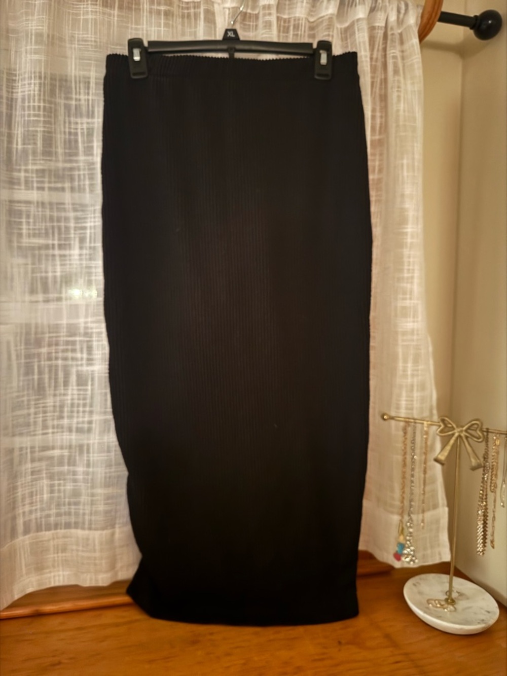 Black Ribbed Knit Women's Midi Skirt